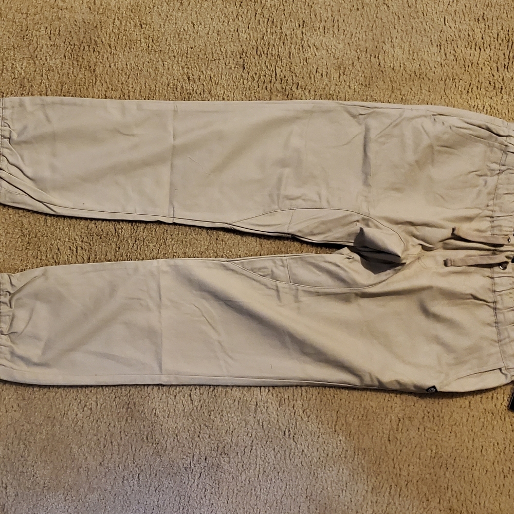 Mens Twill joggers. Akademiks